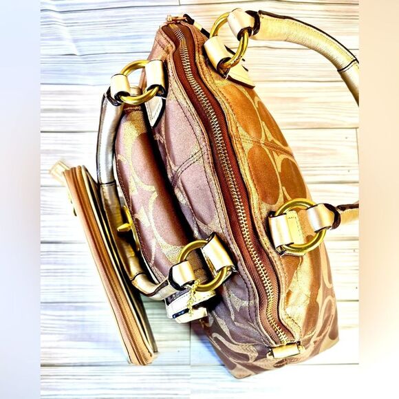 012-Coach:F15690 Hampton Gold and Brown Satchel and Wallet Signature C Set - Picture 7 of 15